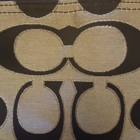 Coach - Picture 3 of 8